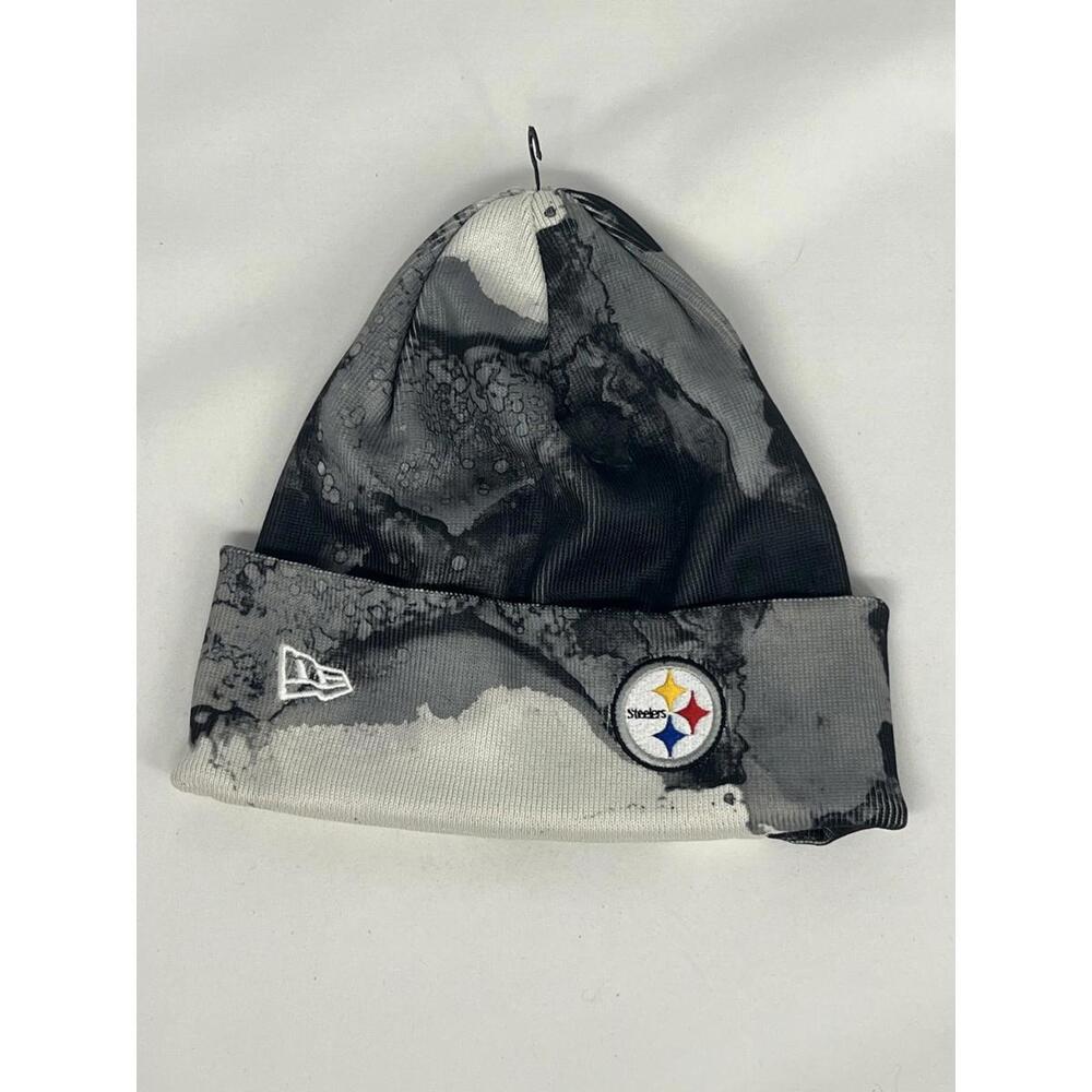 New Era NFL Men's Pittsburgh Steelers 2022 Sideline Ink Knit Beanie One Size